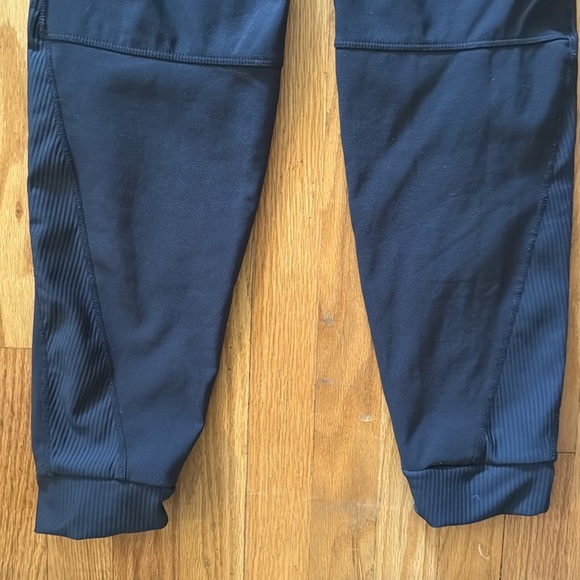 Backcountry sz XS Black insulated Joggers pockets great pre owned condition - Picture 4 of 7